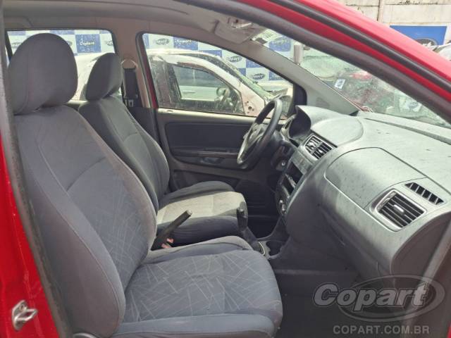 2013 VOLKSWAGEN FOX 