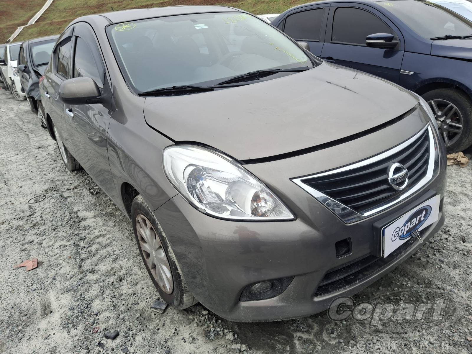 NISSAN VERSA
