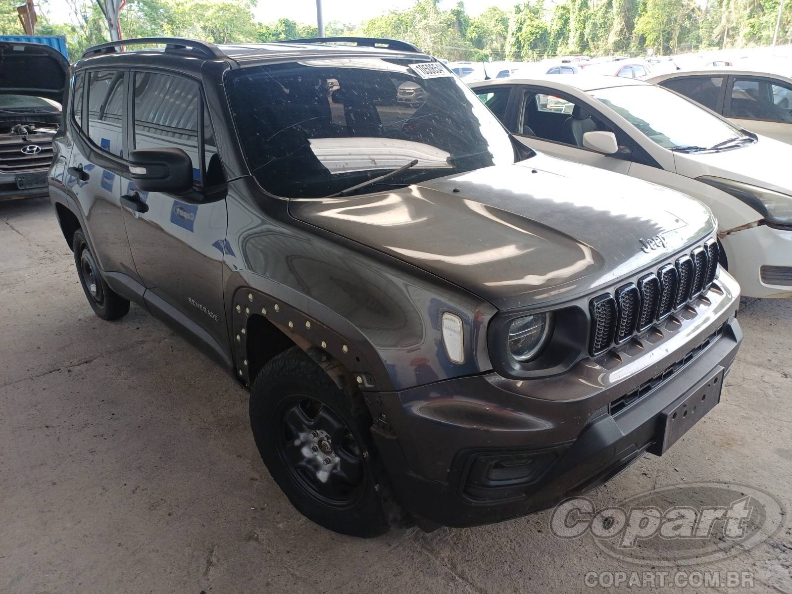 Veículo Fiat Renegade JEEP RENAEGADE 2023 SUV Pequeno 2023 em leilão