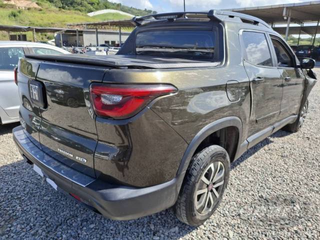 2017 FIAT TORO 