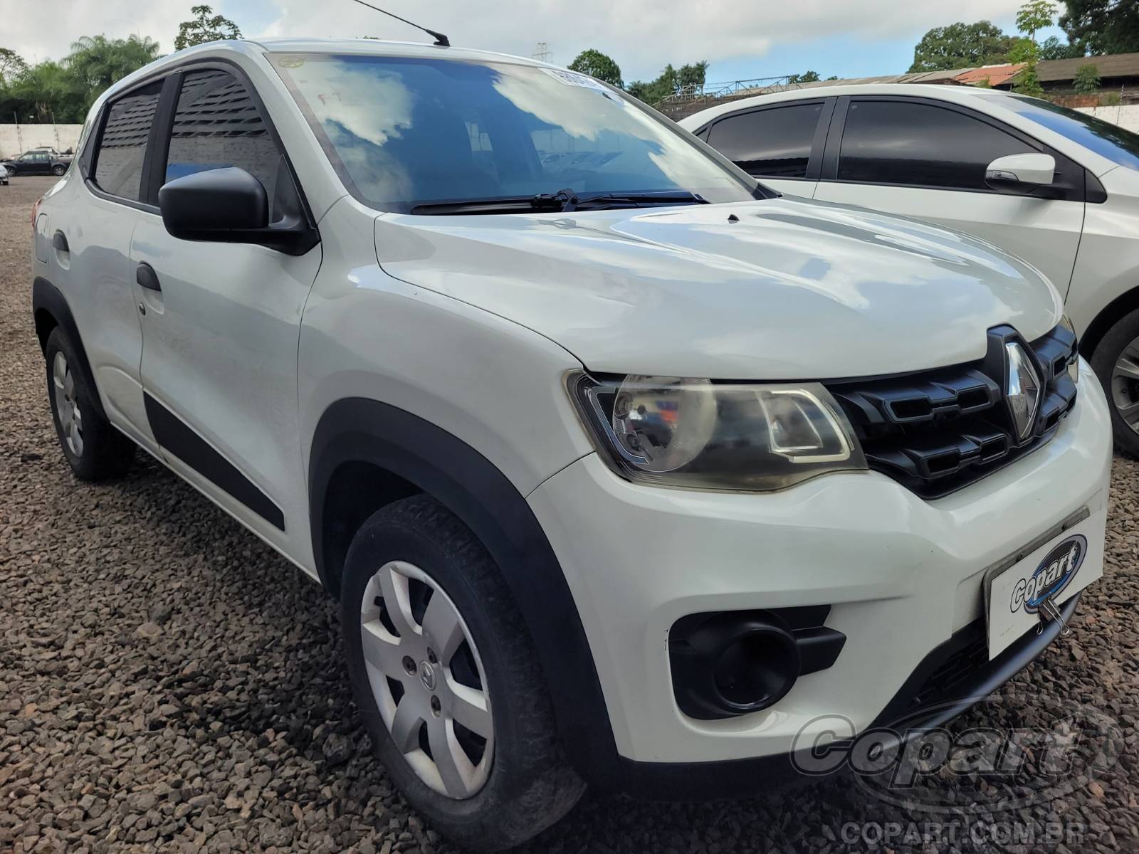Renault Kwid 2018 em leilão
