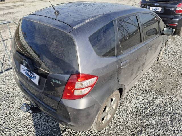 2010 HONDA FIT 