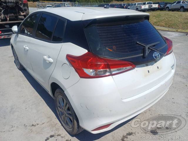 2021 TOYOTA YARIS 