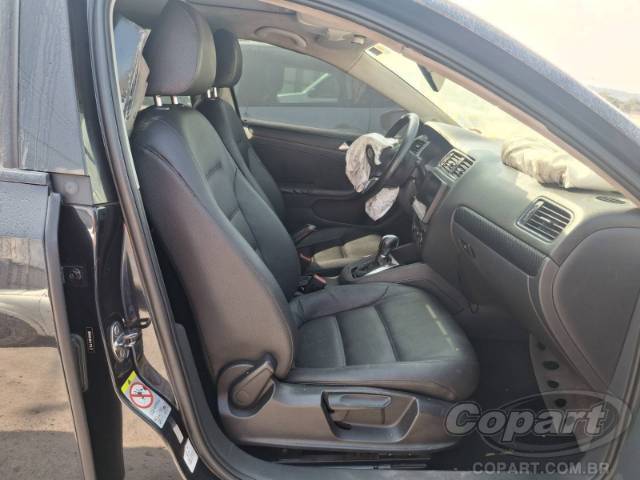 2011 VOLKSWAGEN JETTA 
