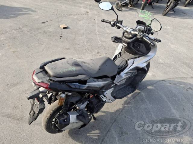 2023 HONDA ADV 