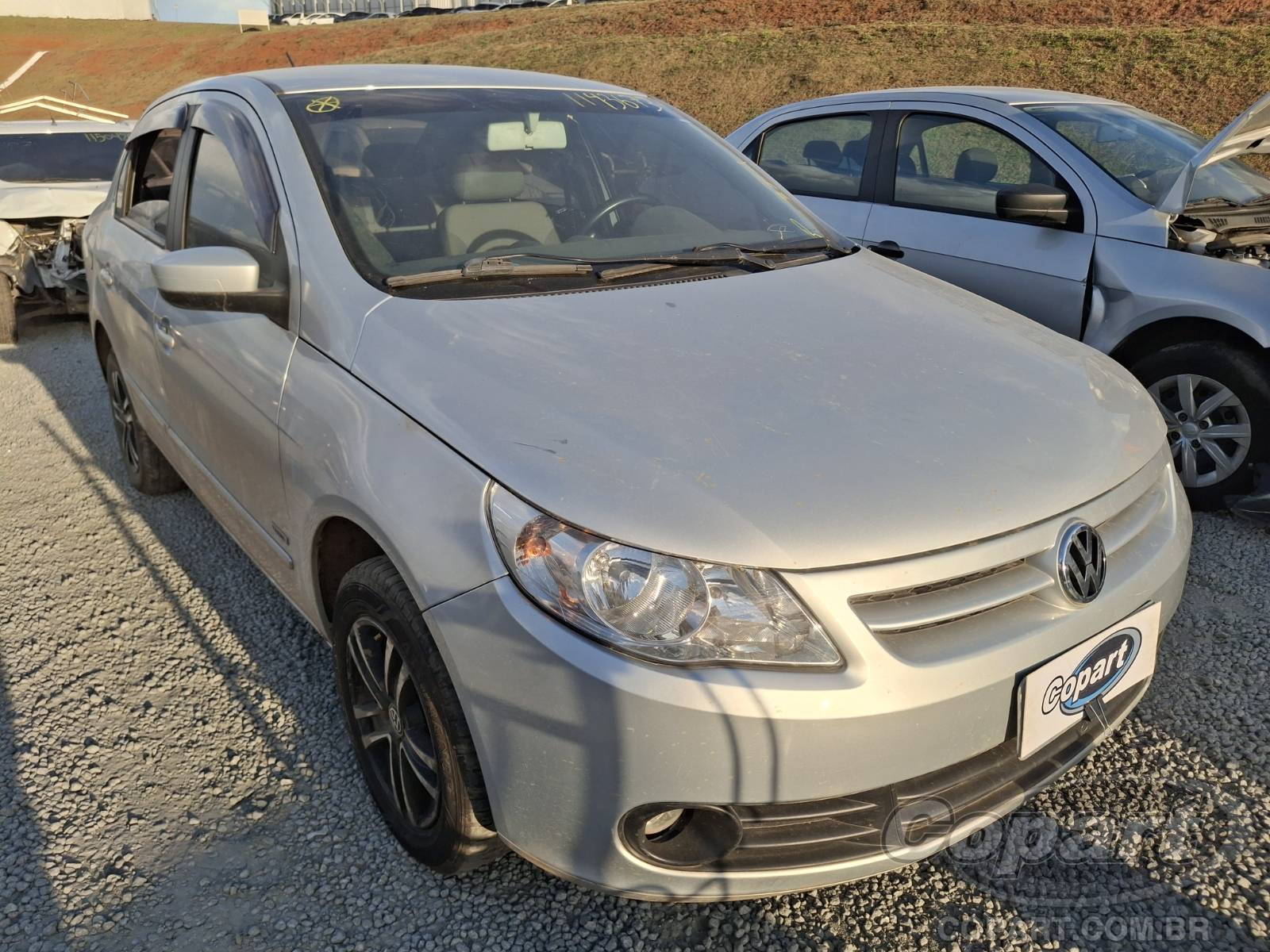 2010 VOLKSWAGEN VOYAGE