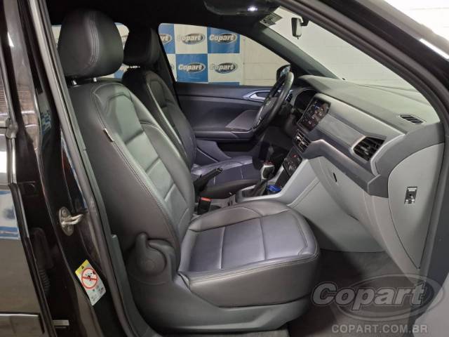 2021 VOLKSWAGEN T-CROSS 