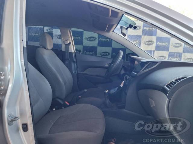 2015 HYUNDAI HB20S 