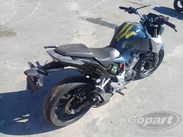 2025 HONDA CB 300F 
