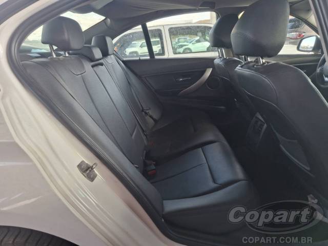 2015 BMW SERIE 3 