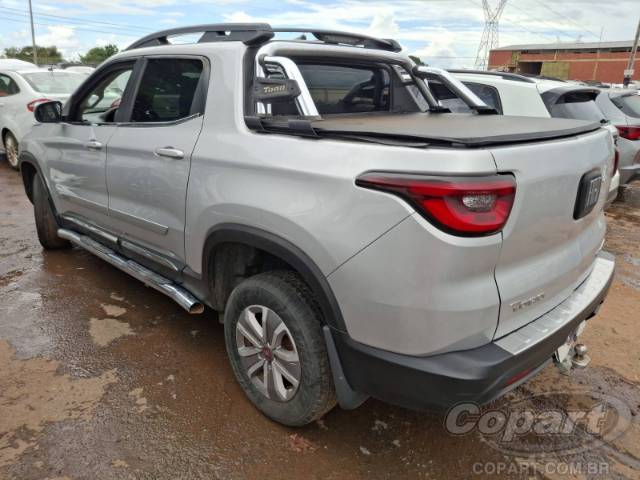2017 FIAT TORO 