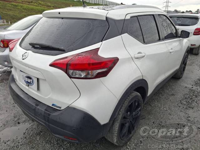 2018 NISSAN KICKS 