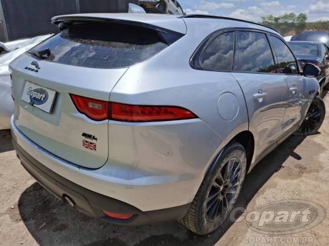 2019 JAGUAR F-PACE 