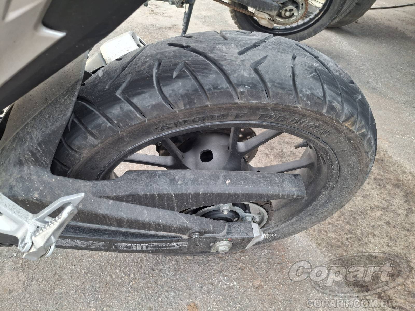 2026 HONDA CB 300F — foto 7 de 10
