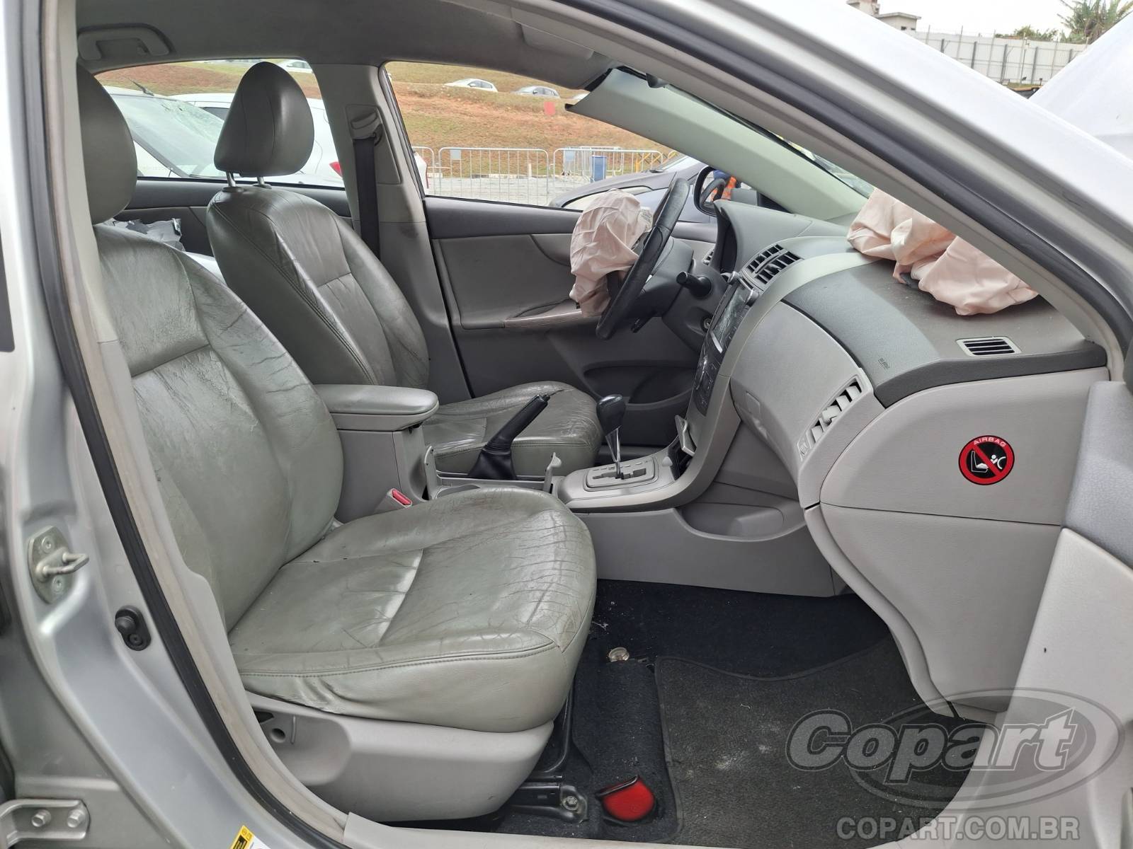 2009 TOYOTA COROLLA — foto 5 de 14