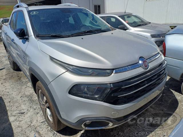 2017 FIAT TORO 