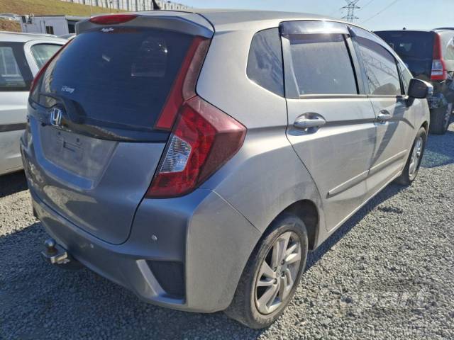 2016 HONDA FIT 