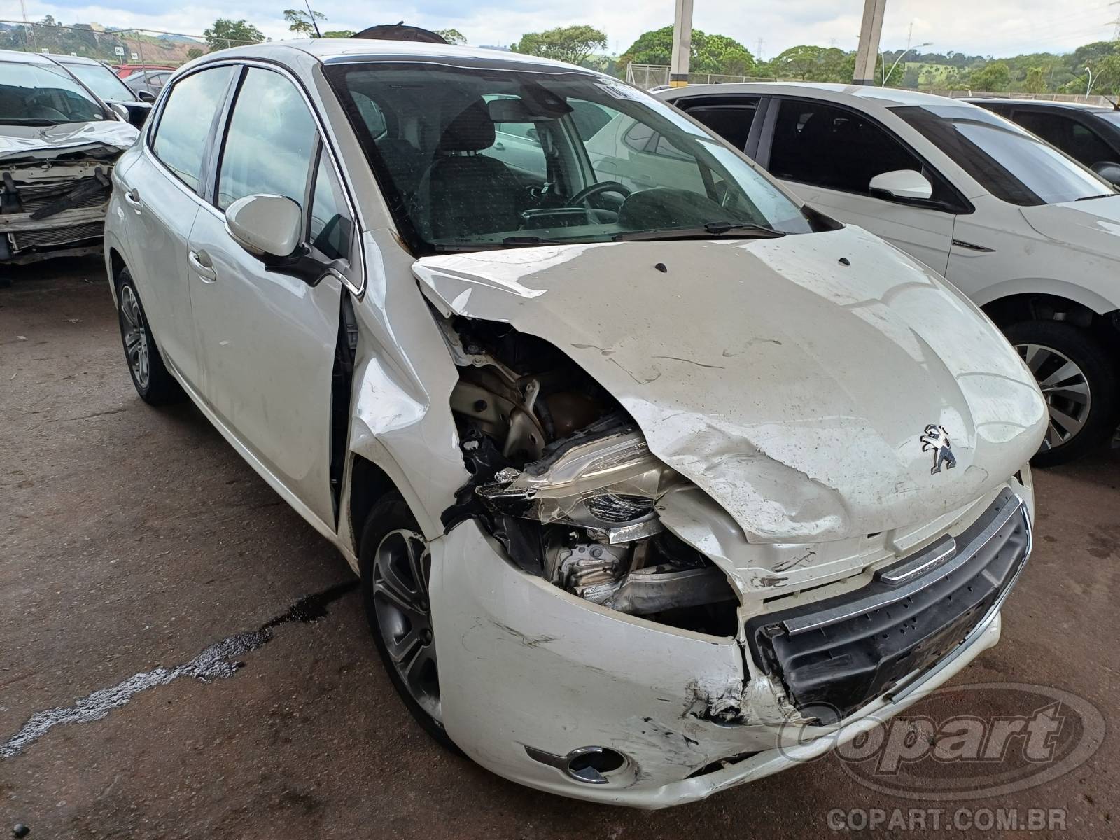 Veículo Peugeot 208 Peugeot 208 Griffe 1.6 16V VVT 2015 2015 em leilão