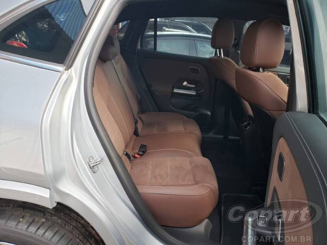 2025 MERCEDES-BENZ GLA 