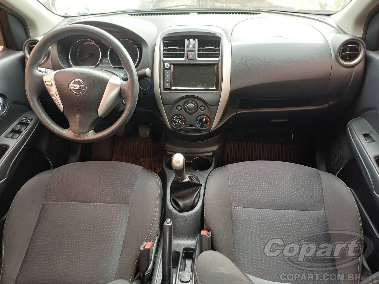 Foto 9 de 14: 2019 NISSAN VERSA