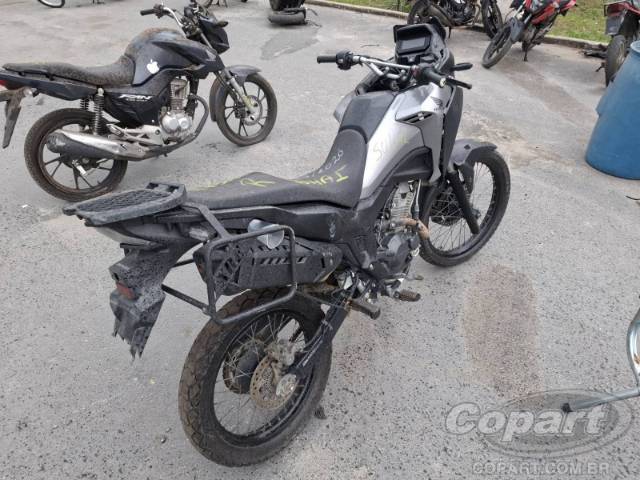 2025 HONDA XRE SAHARA 300 