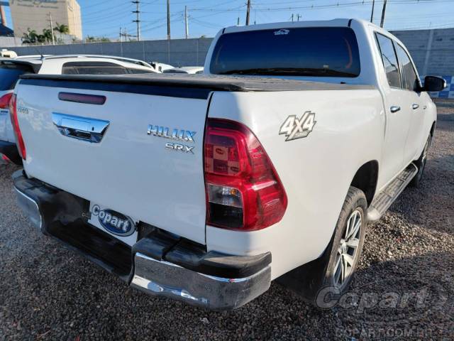 2017 TOYOTA HILUX CD 