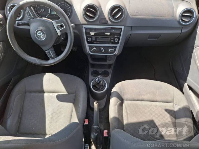 2015 VOLKSWAGEN VOYAGE 