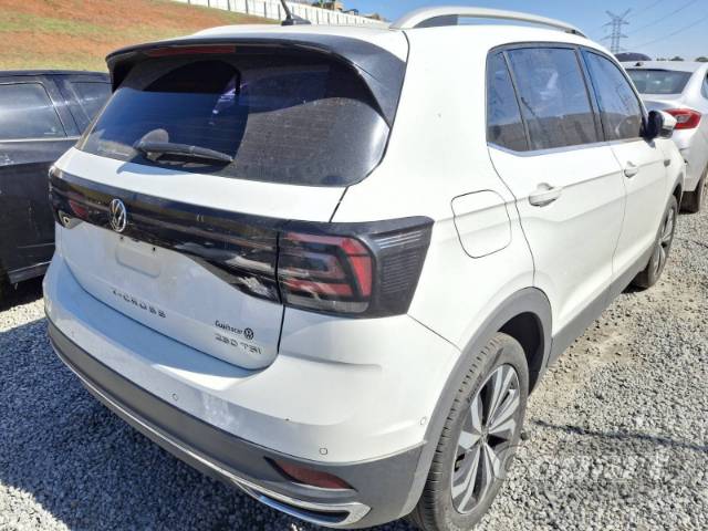 2024 VOLKSWAGEN T-CROSS 