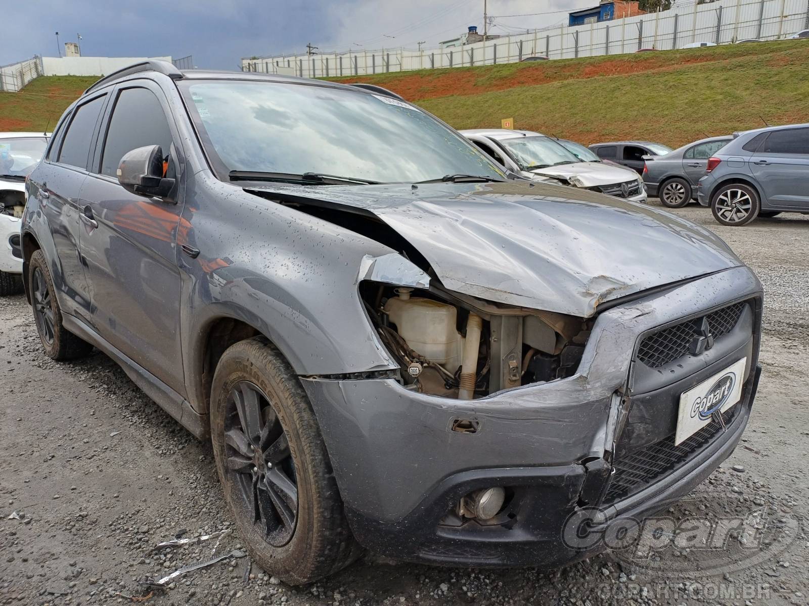 Veículo Mitsubishi ASX Mitsubishi ASX 4WD 2.0 16V MIVEC 2012 Colisão Média Monta 2012 em leilão
