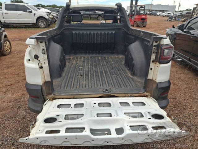 2025 FIAT STRADA 