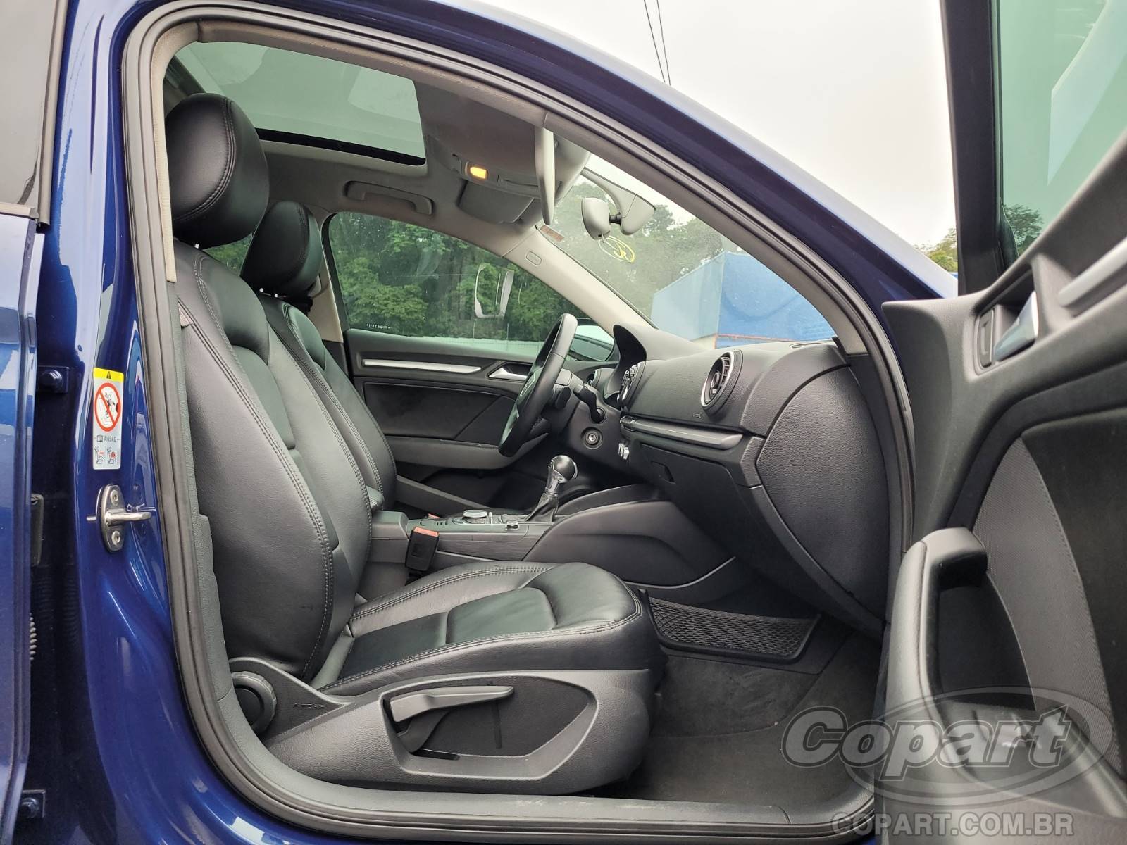 Foto 5: 2015 AUDI A3 SEDAN