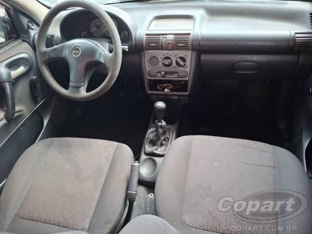 2006 CHEVROLET CLASSIC 