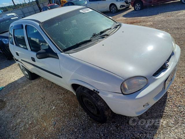 2000 CHEVROLET CORSA 