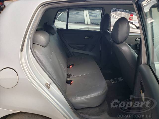 2011 VOLKSWAGEN FOX 