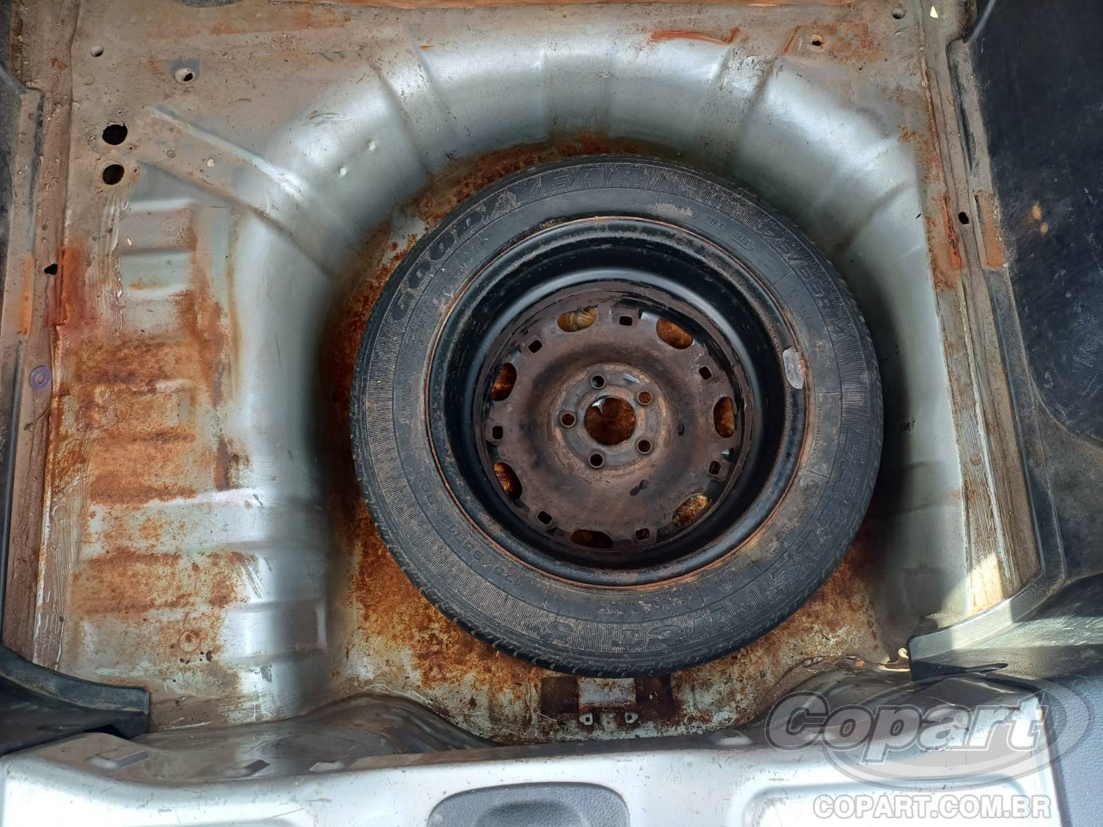 2012 NISSAN LIVINA — foto 10 de 11