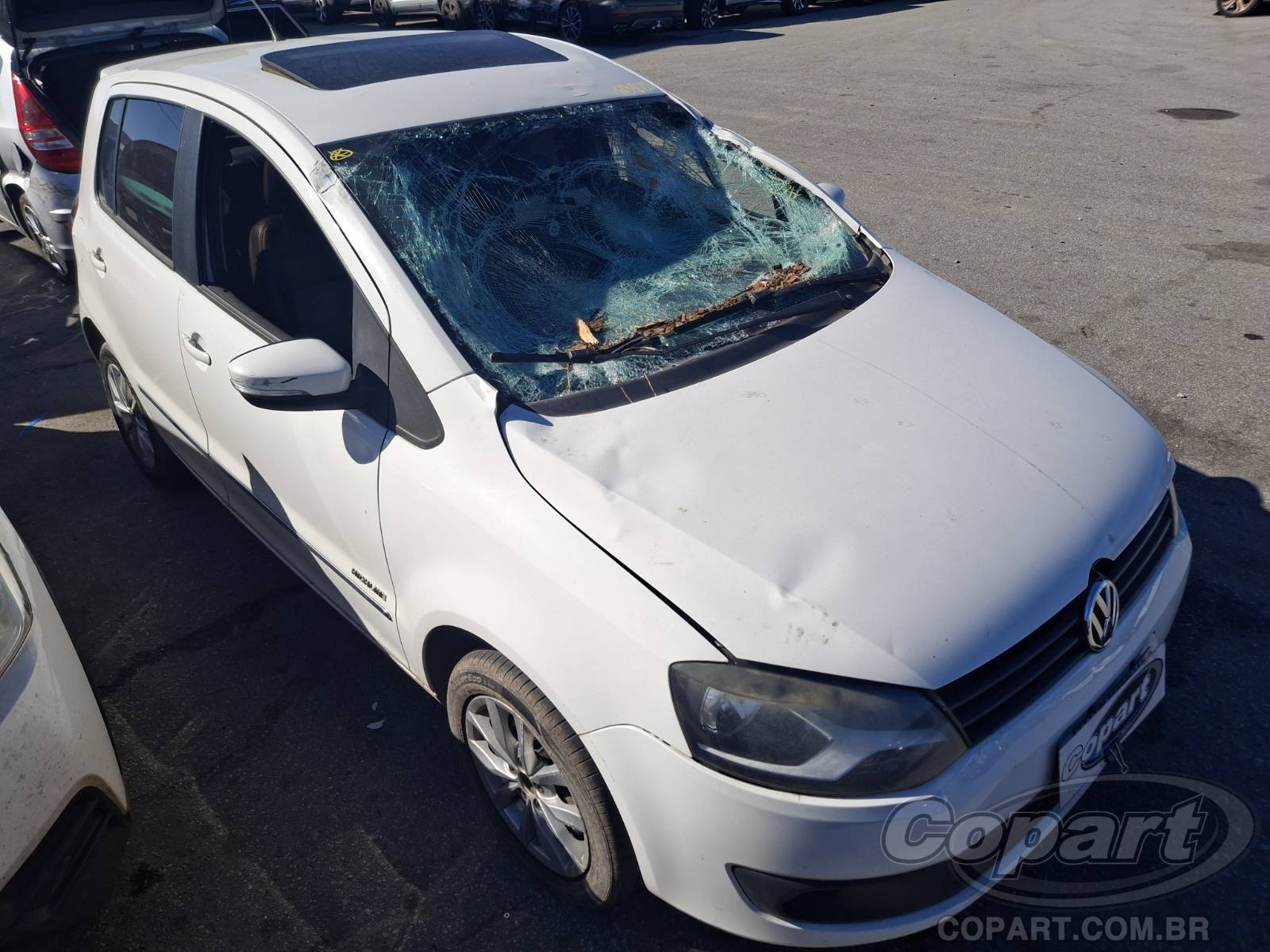 Volkswagen FOX 2014 em leilão