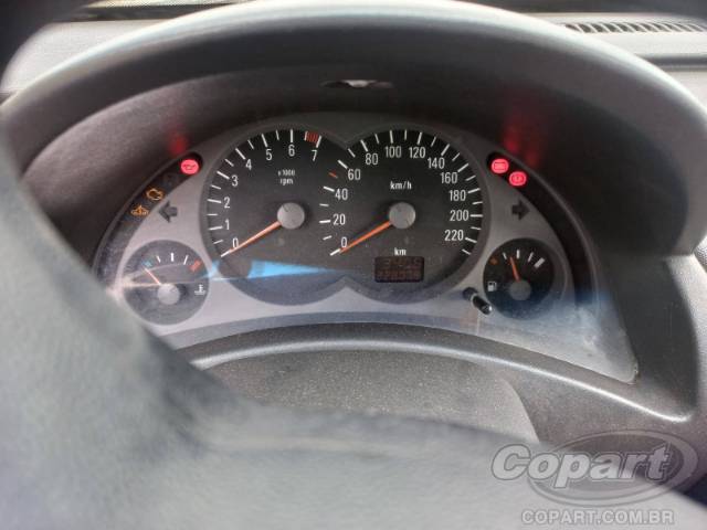 2004 CHEVROLET CORSA 
