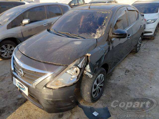 2019 NISSAN VERSA 