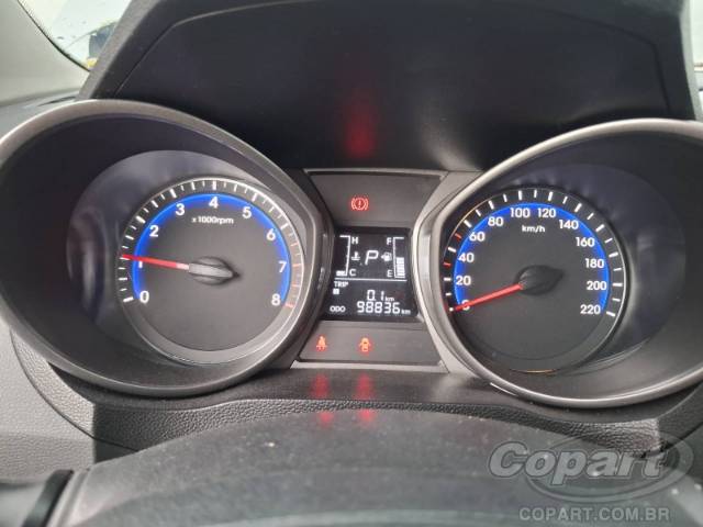 2016 HYUNDAI HB20S 