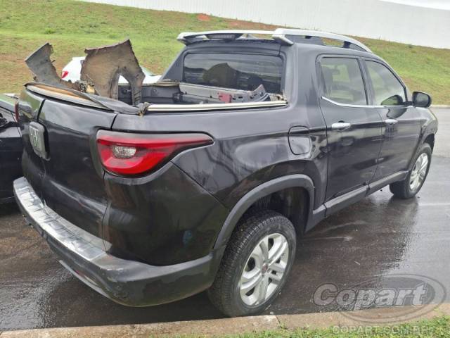 2017 FIAT TORO 