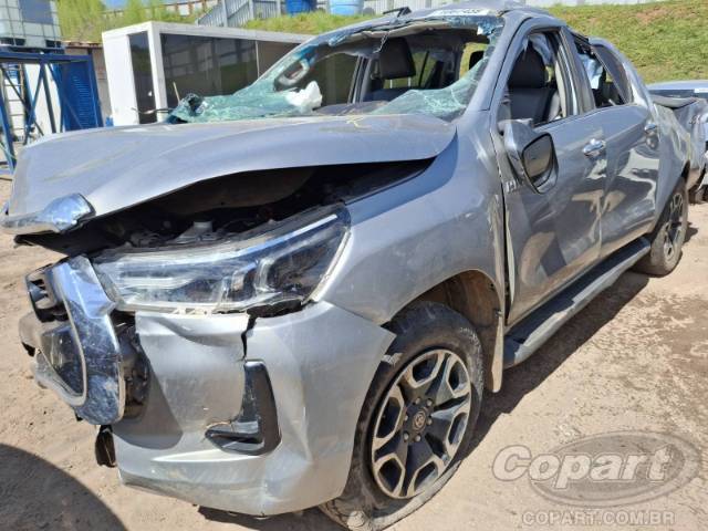 2021 TOYOTA HILUX CD 