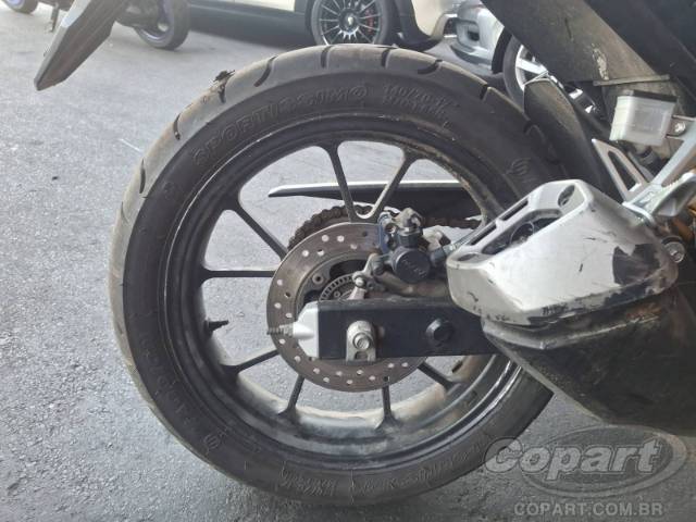 2025 HONDA CB 300F 