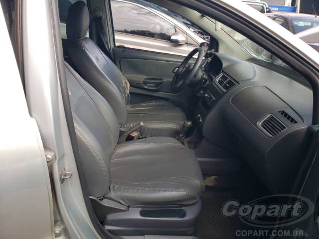 2011 VOLKSWAGEN FOX 