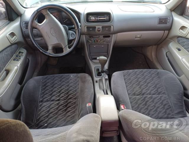 2001 TOYOTA COROLLA 
