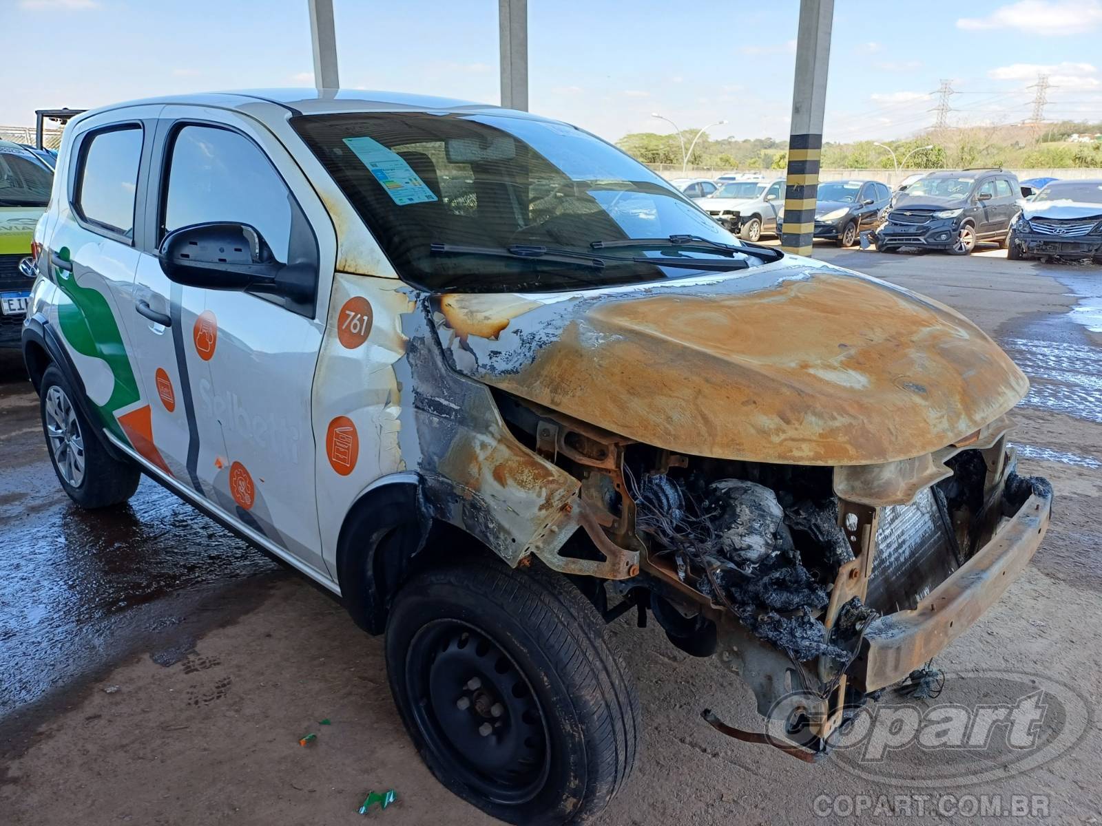 Veículo Fiat Mobi Fiat Mobi Like 1.0 Fire 2023 Enchente Médio 2023 em leilão