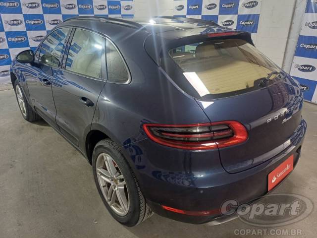 2015 PORSCHE MACAN 