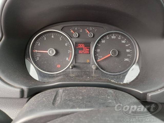 2016 VOLKSWAGEN VOYAGE 