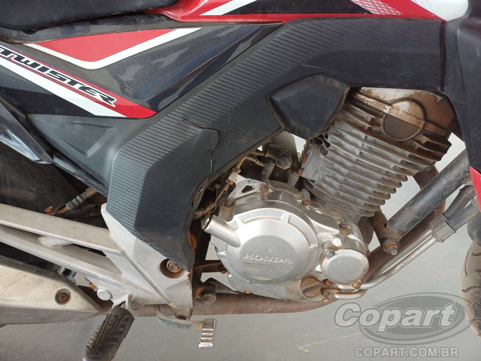 2018 HONDA CB 250 F — foto 5 de 10
