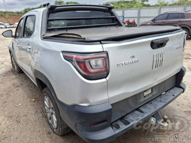 2021 FIAT STRADA CD 