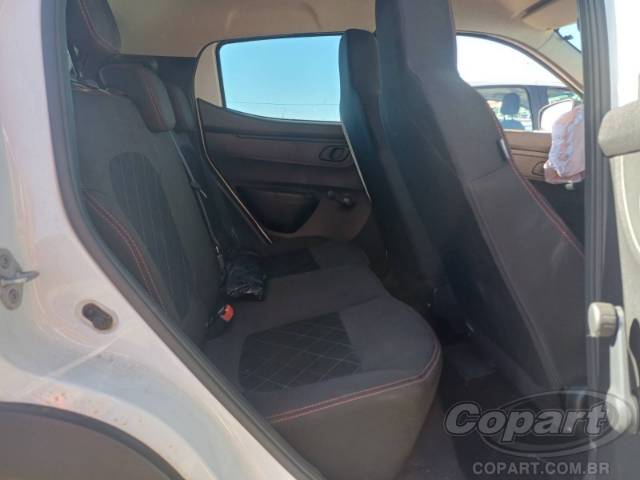2025 RENAULT KWID 
